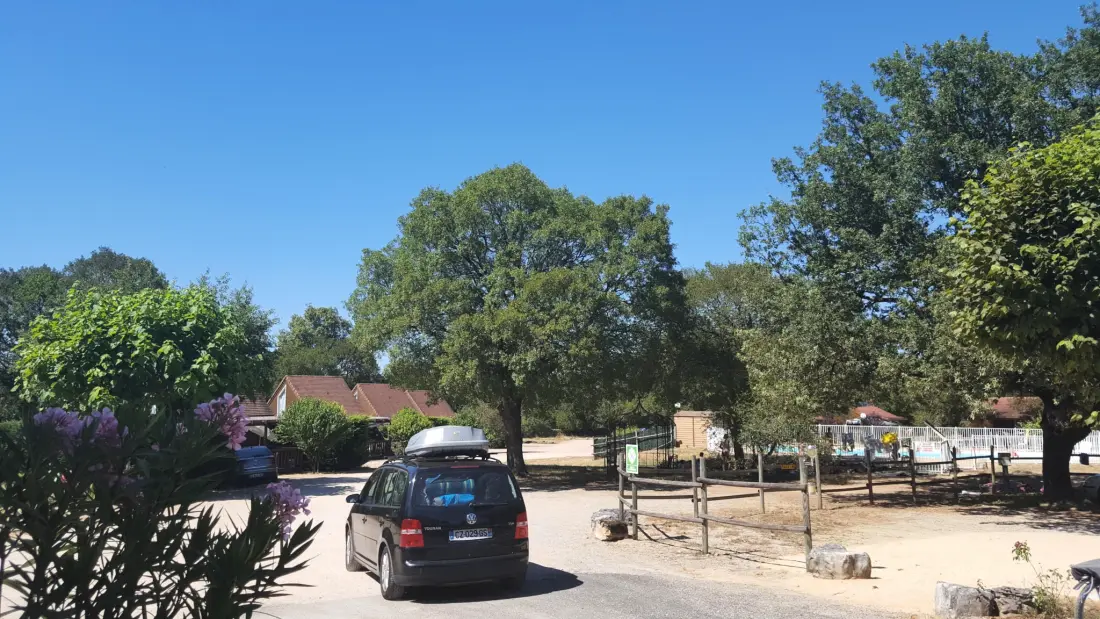 Camping LE ROC 3 étoiles★★★