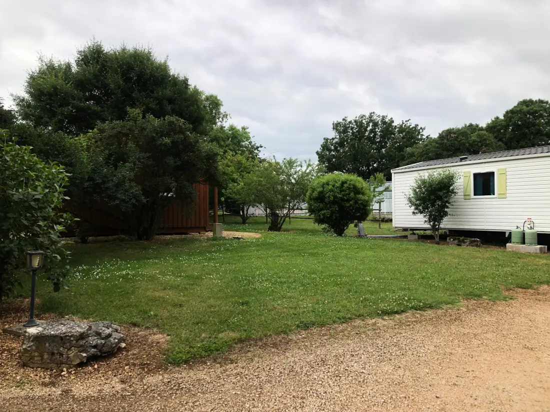 Camping LE ROC 3 étoiles★★★