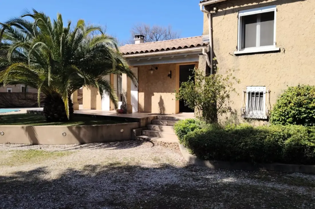 Maison Avec Piscine Privée Et Clim à Rochefort