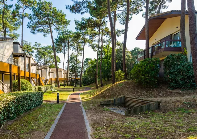 Village Vacances Ronce-les-Bains**** - Azureva | Location ...