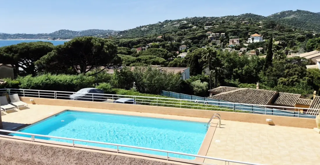 Appartement Avec Vue Mer, Piscine Et Calme Absolu