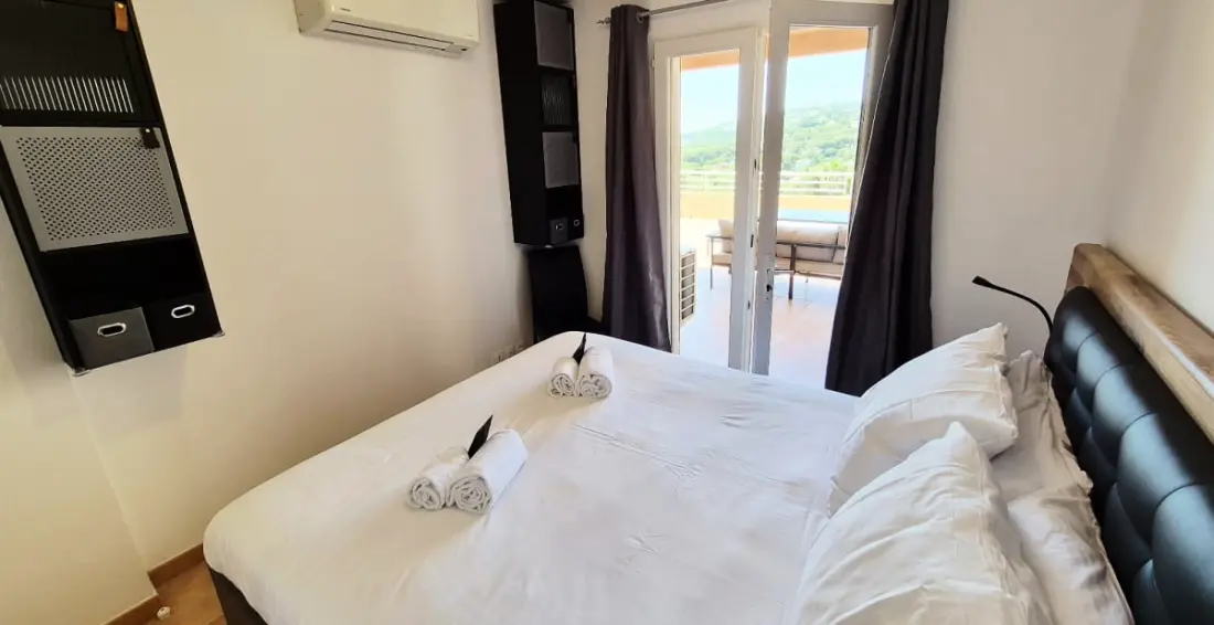 Appartement Avec Vue Mer, Piscine Et Calme Absolu