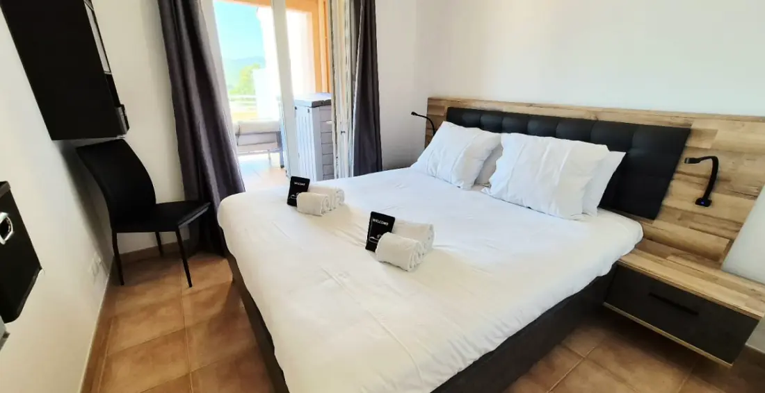 Appartement Avec Vue Mer, Piscine Et Calme Absolu