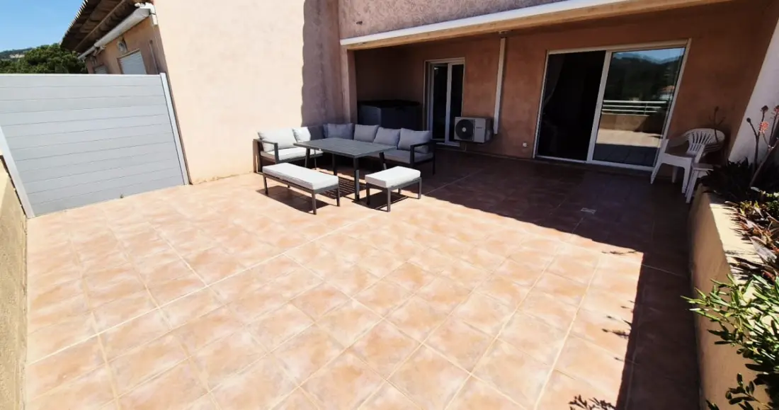Appartement Avec Vue Mer, Piscine Et Calme Absolu