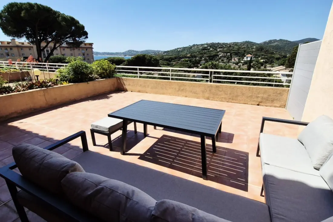 Appartement Avec Vue Mer, Piscine Et Calme Absolu