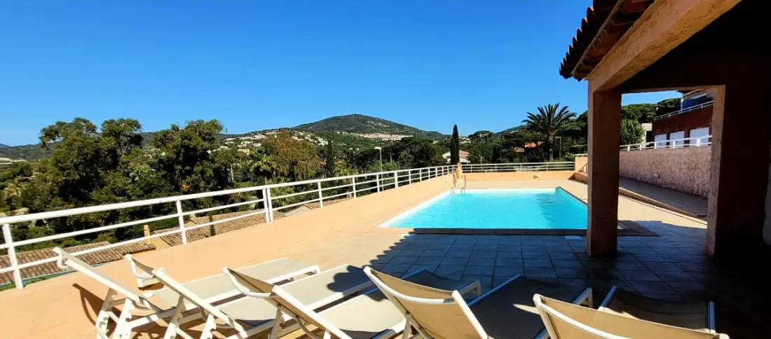 Appartement Avec Vue Mer, Piscine Et Calme Absolu
