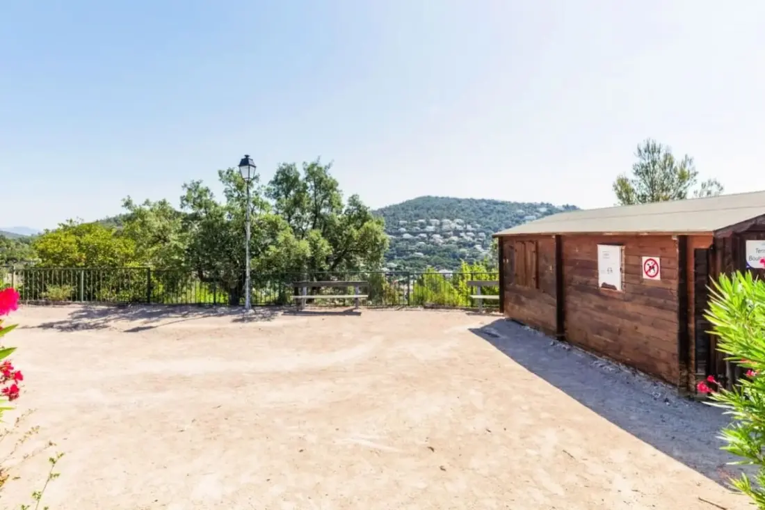 Logement Vue Sur Mer Avec Piscine, Tennis