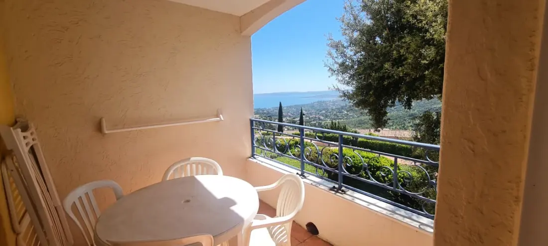 Logement Vue Sur Mer Avec Piscine, Tennis