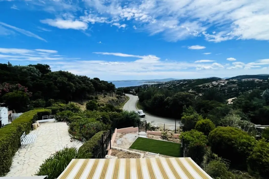 Mazet Avec Vue Sur Le Golfe De Saint-tropez