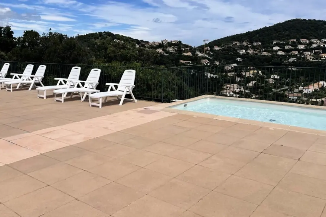 Mazet Avec Vue Sur Le Golfe De Saint-tropez