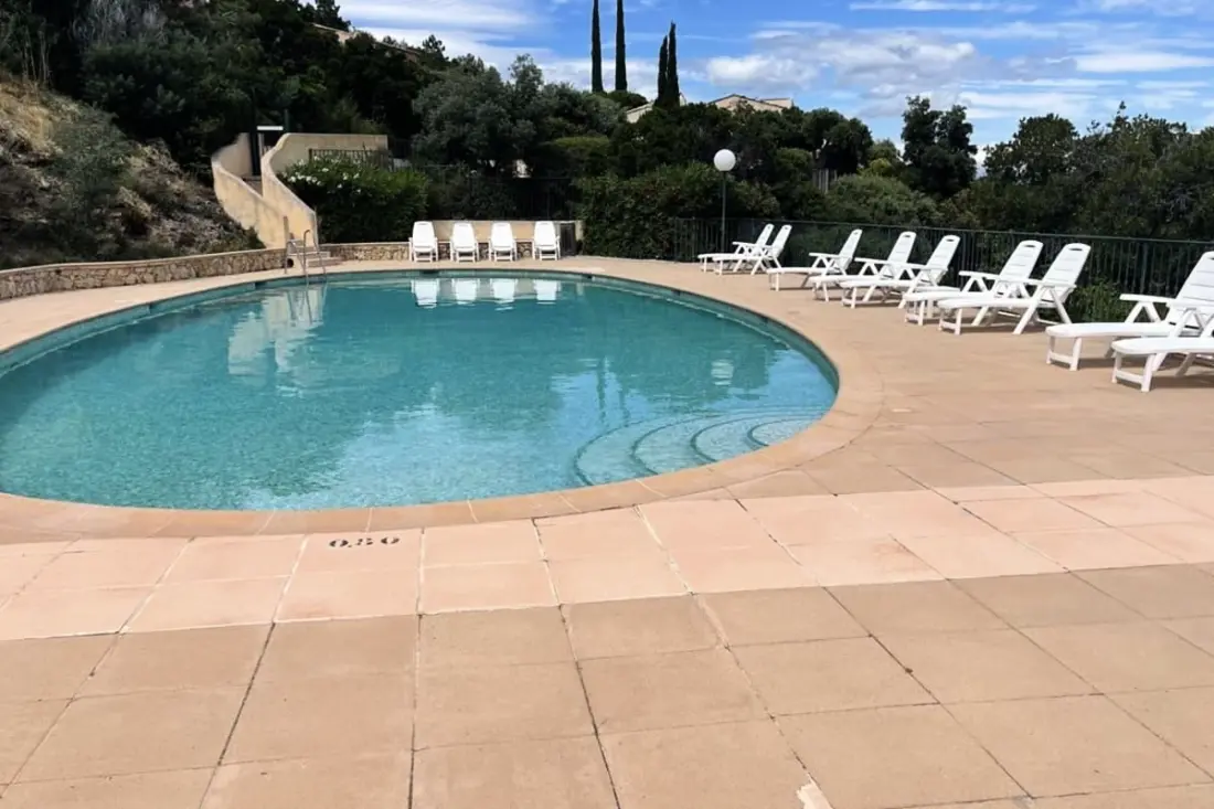 Mazet Avec Vue Sur Le Golfe De Saint-tropez