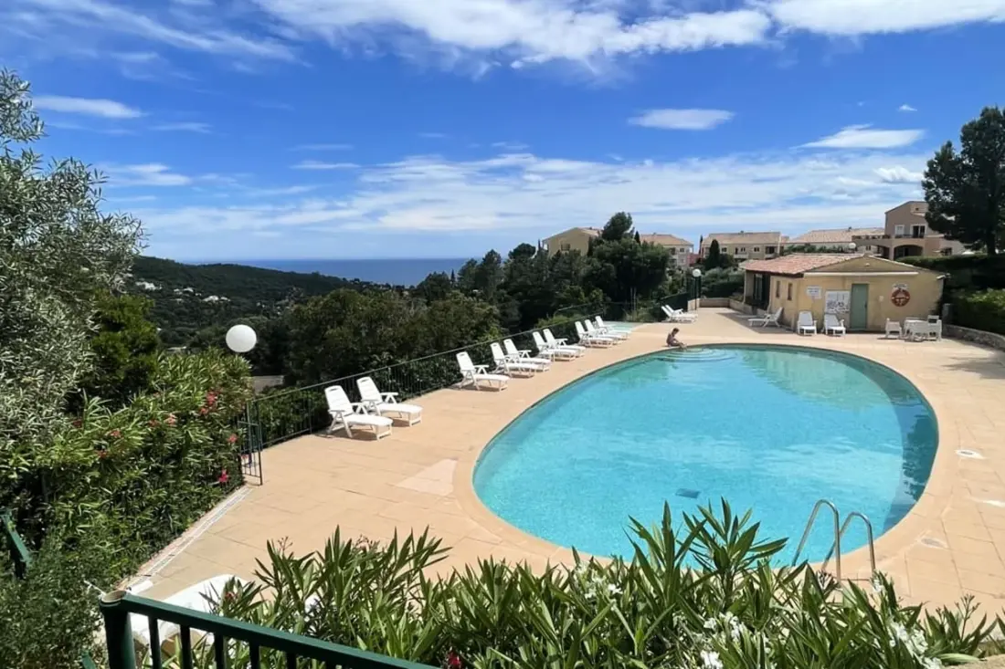 Mazet Avec Vue Sur Le Golfe De Saint-tropez