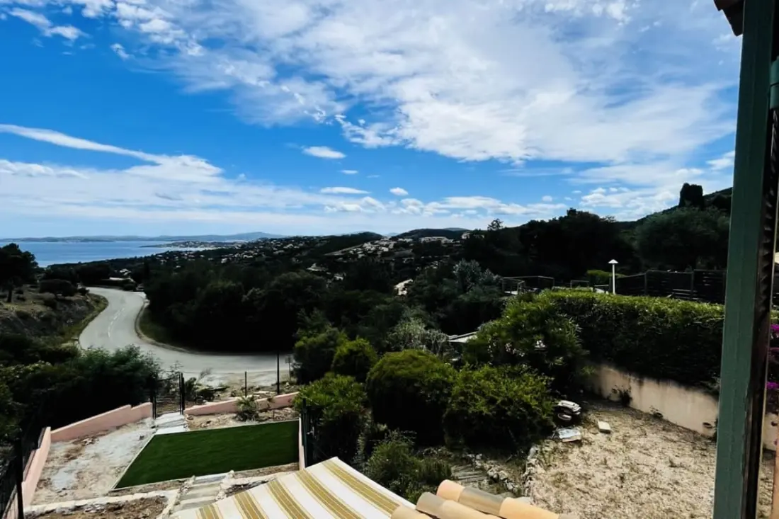 Mazet Avec Vue Sur Le Golfe De Saint-tropez
