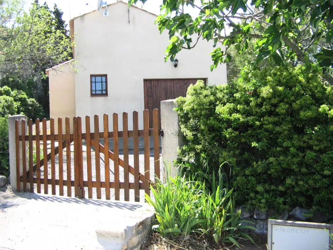 Gîte de France à Roquefort Des Corbieres  12