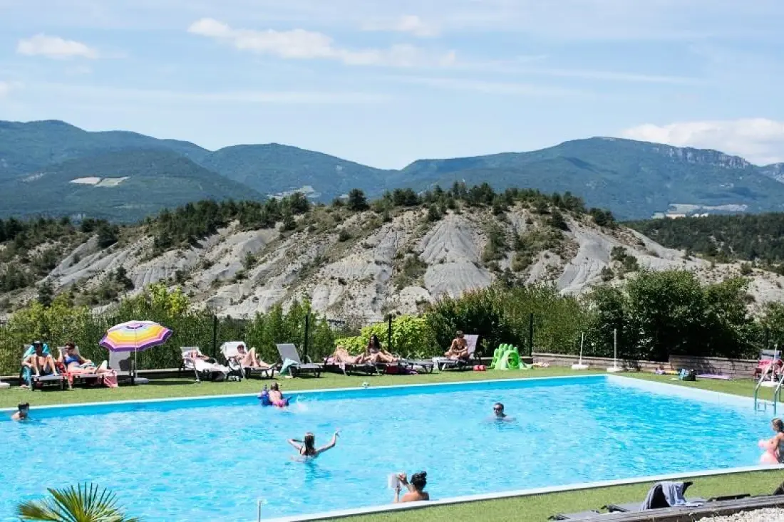 Flower Camping Les Hauts de Rosans 4 étoiles★★★★