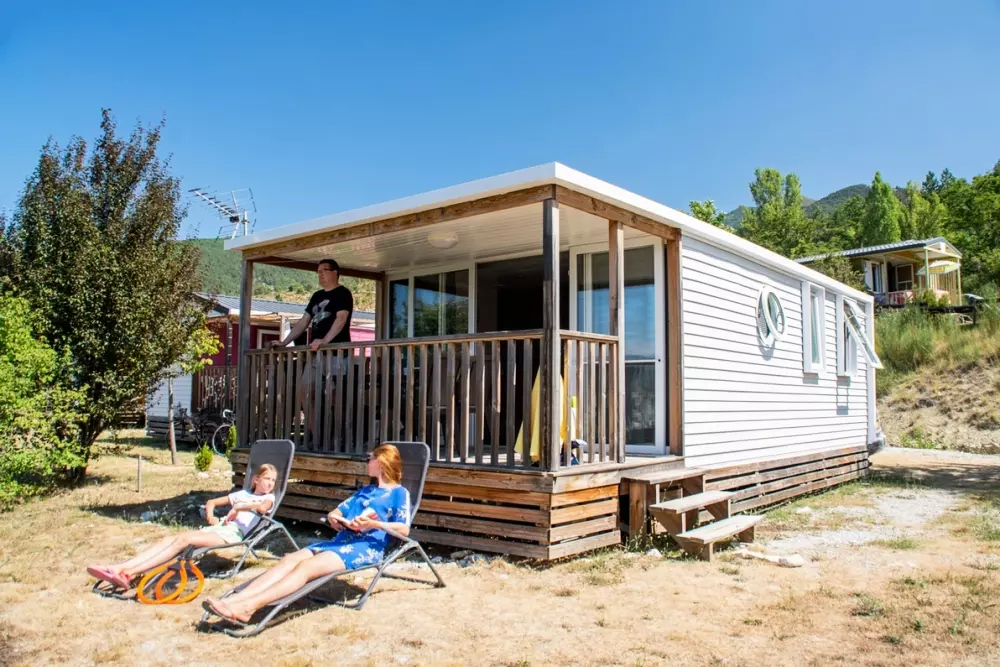 Flower Camping Les Hauts de Rosans 4 étoiles★★★★