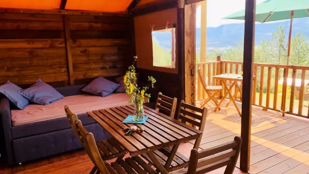 Flower Camping Les Hauts de Rosans 4 étoiles★★★★