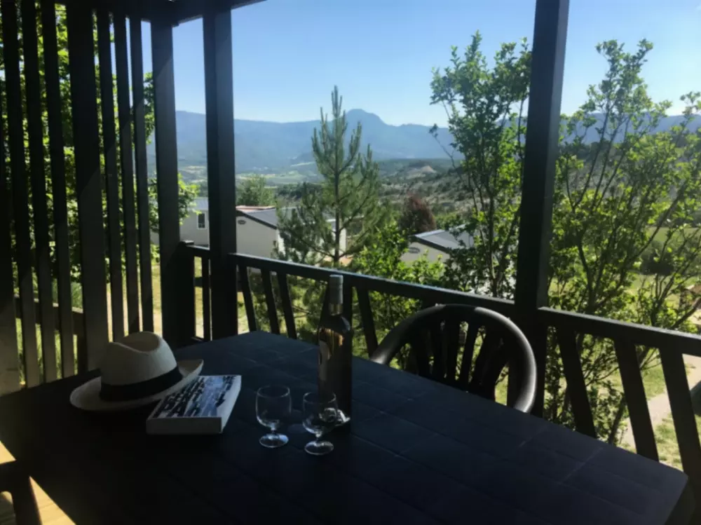 Flower Camping Les Hauts de Rosans 4 étoiles★★★★