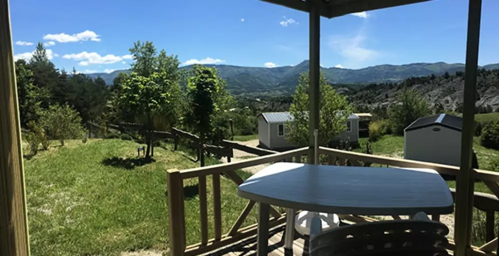 Flower Camping Les Hauts de Rosans 4 étoiles★★★★