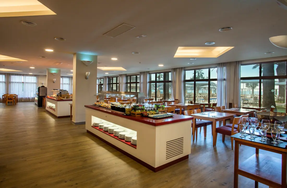 Hôtel Pierre & Vacances Monterrey Roses 4 étoiles★★★★