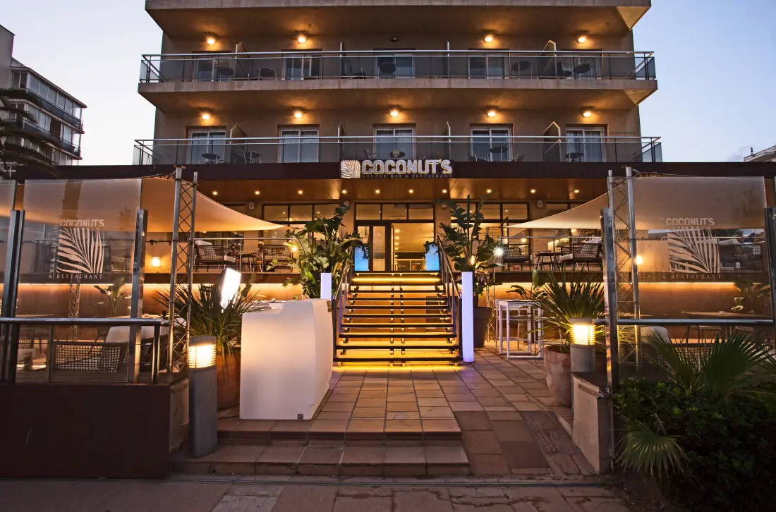 Hôtel Pierre & Vacances Monterrey Roses 4 étoiles★★★★