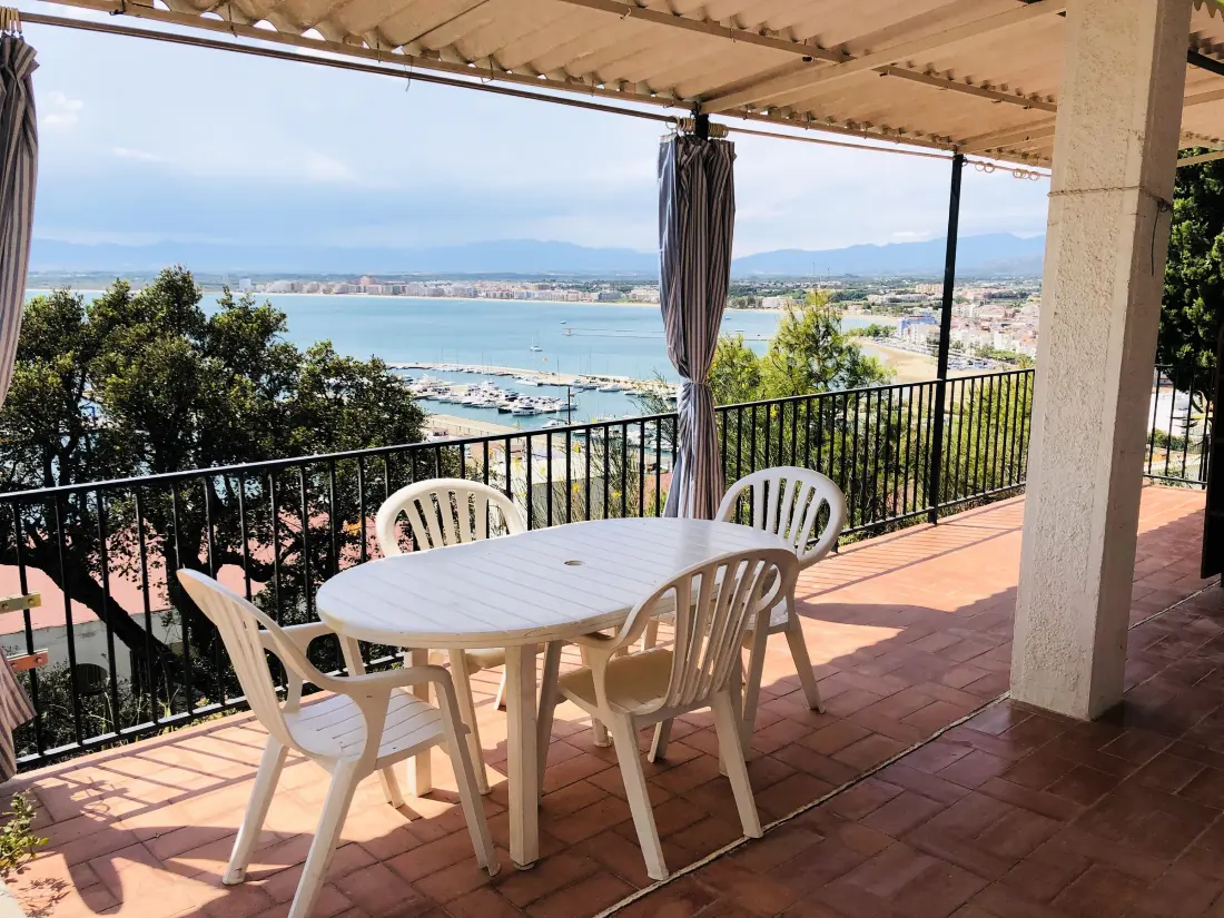 Location de Vacances Roses 1061