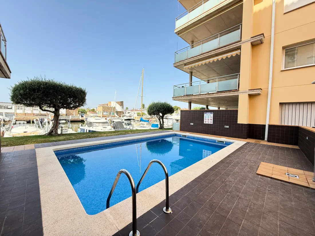 Location de Vacances Roses 1063