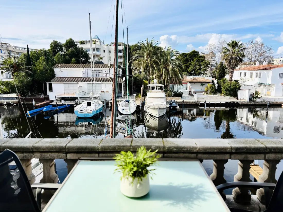 Location de Vacances Roses 1067