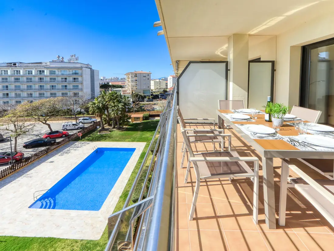 Location de Vacances Roses 1084
