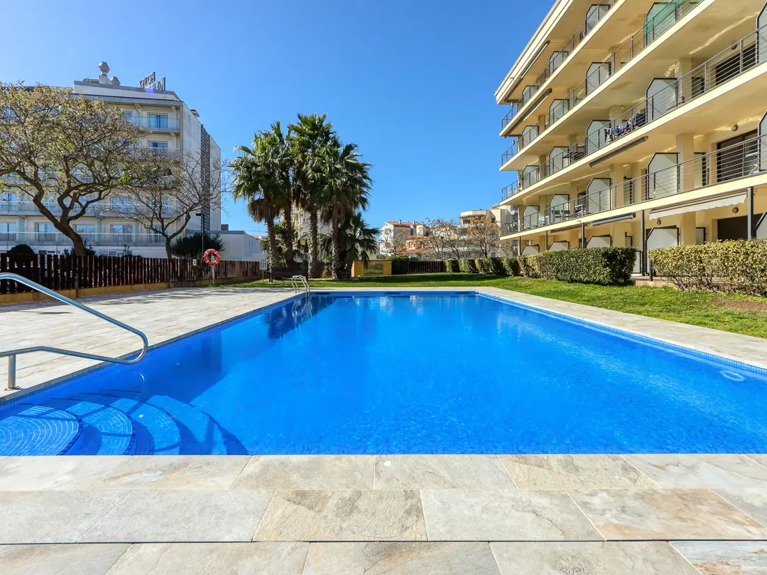 Location de Vacances Roses 1084