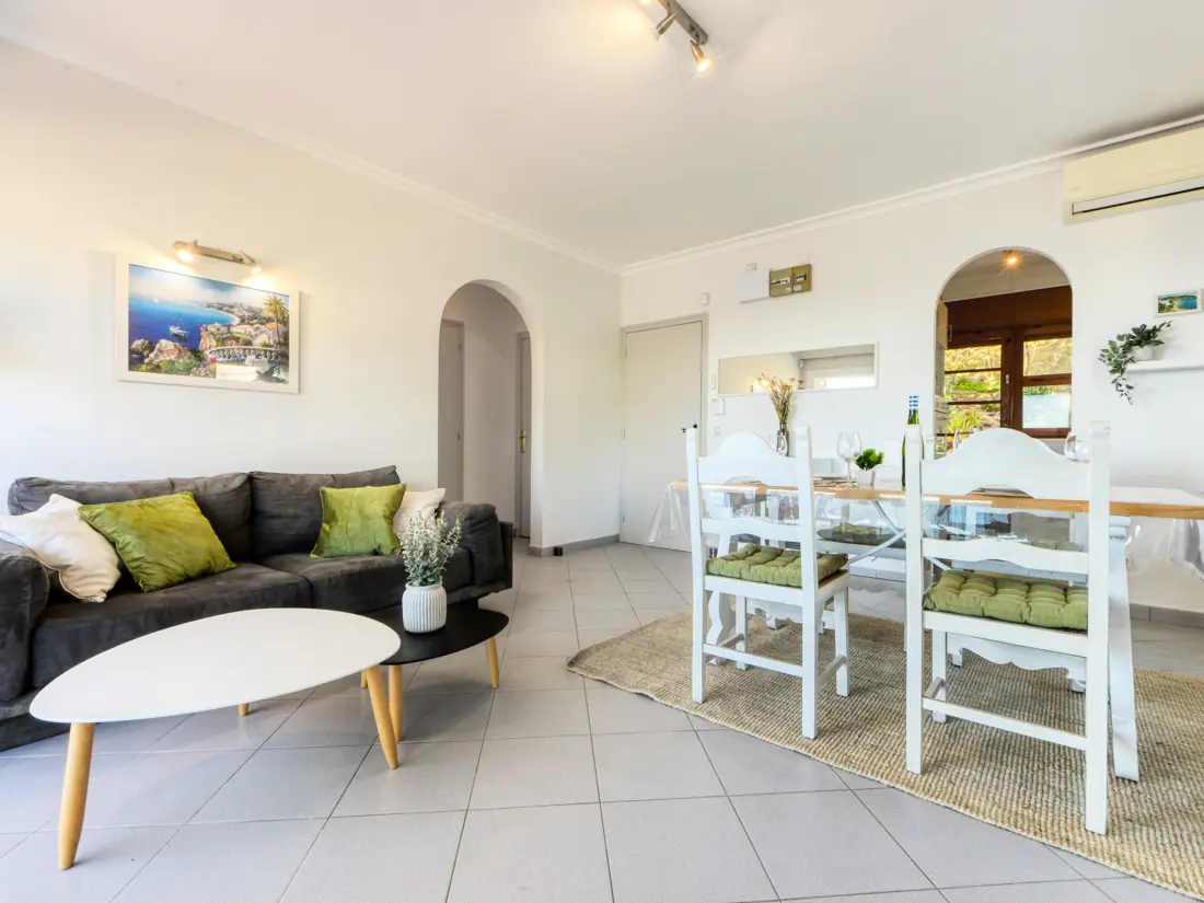 Location de Vacances Roses 1111
