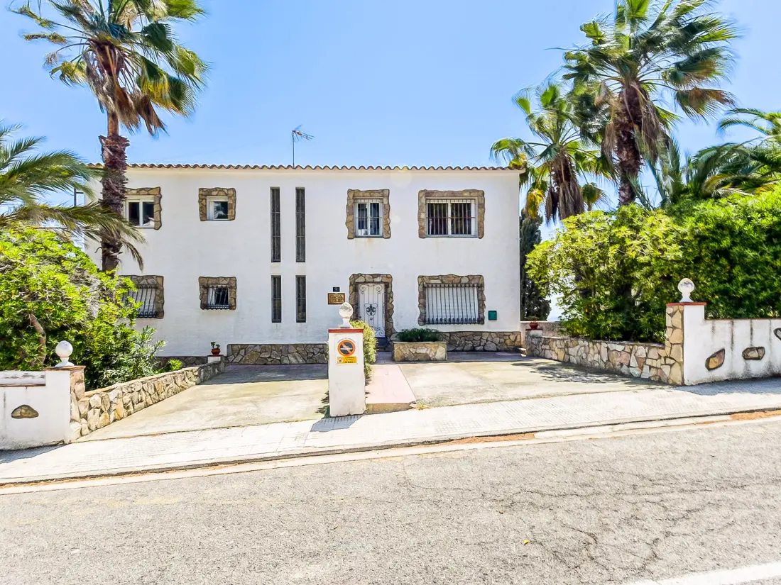 Location de Vacances Roses 1121