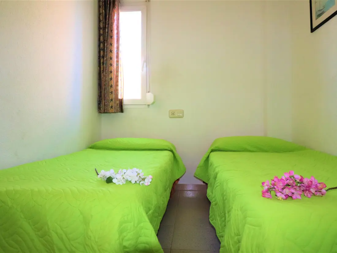 Location de Vacances Roses 1122