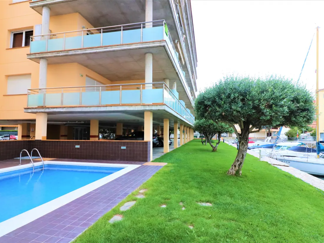 Location de Vacances Roses 1129