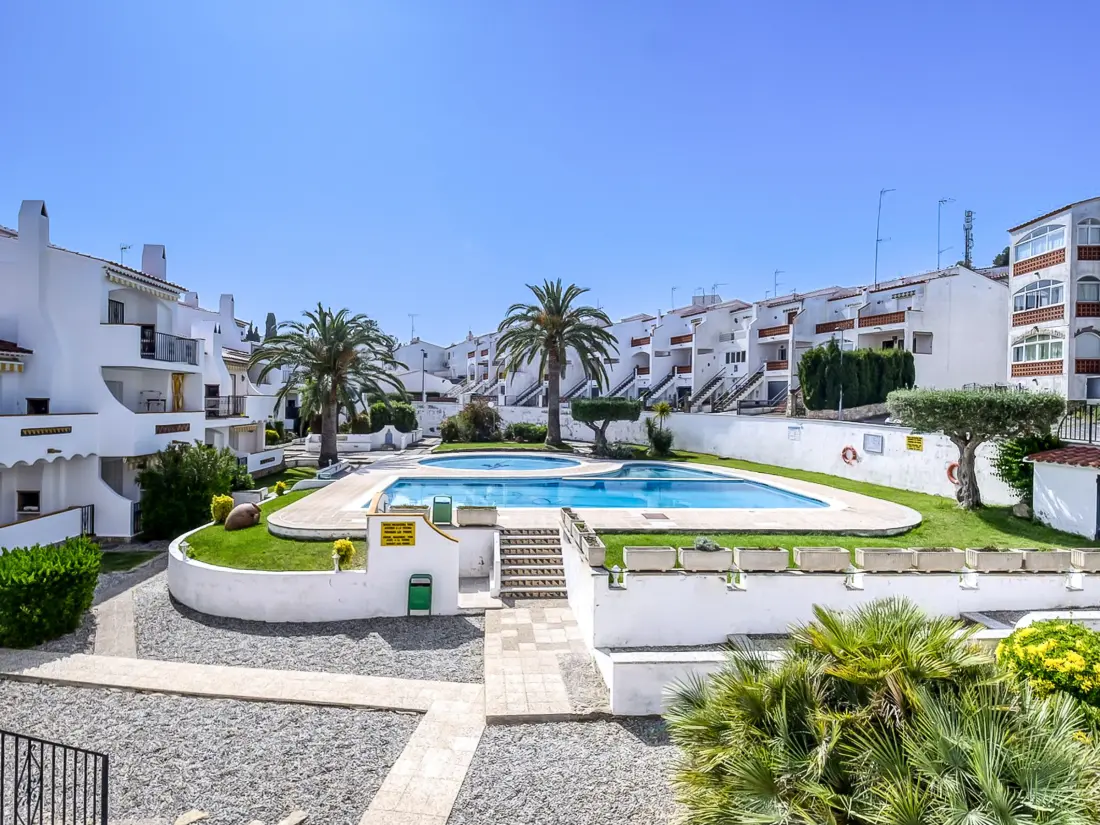 Location de Vacances Roses 1136