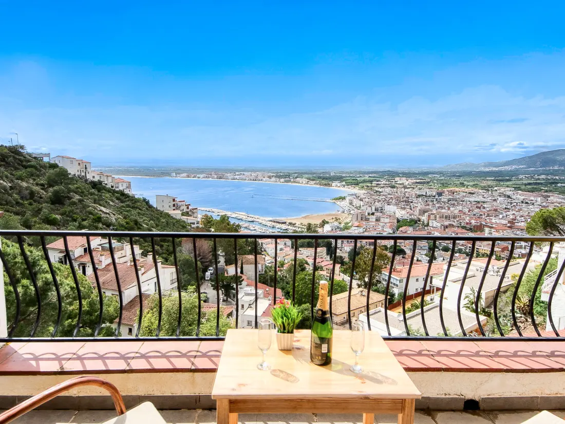 Location de Vacances Roses 1143