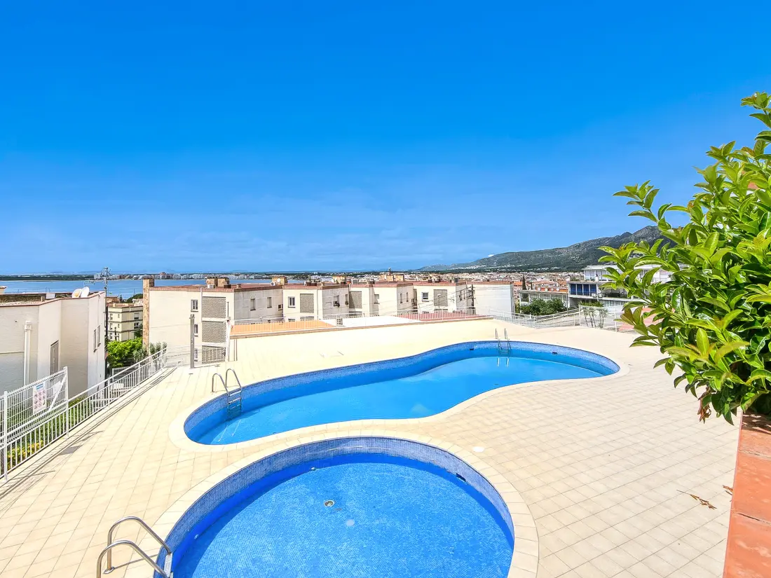 Location de Vacances Roses 1148