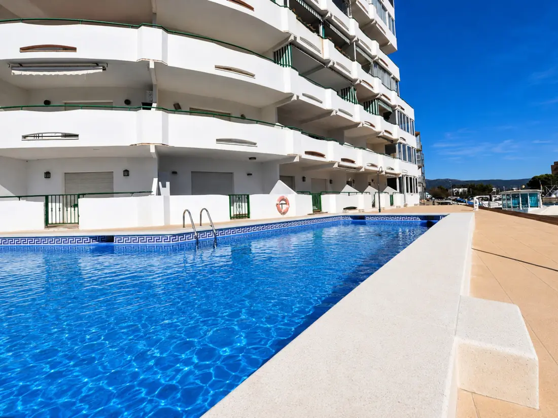 Location de Vacances Roses 1156