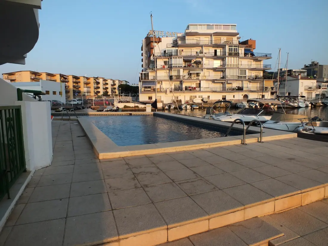 Location de Vacances Roses 116