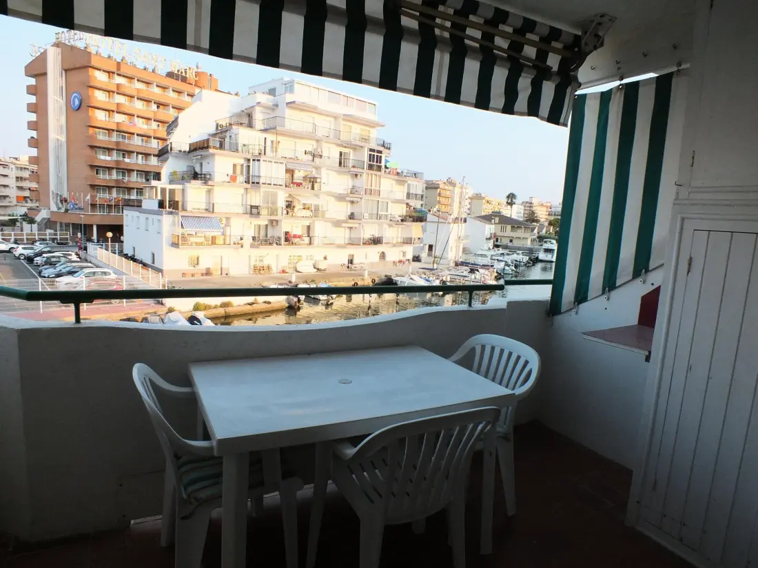 Location de Vacances Roses 116