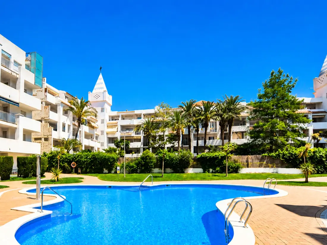 Location de Vacances Roses 1172