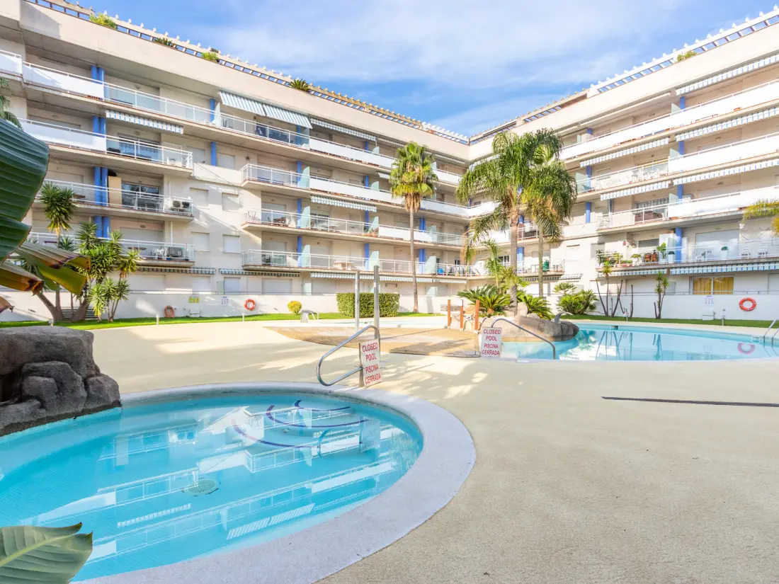 Location de Vacances Roses 1184