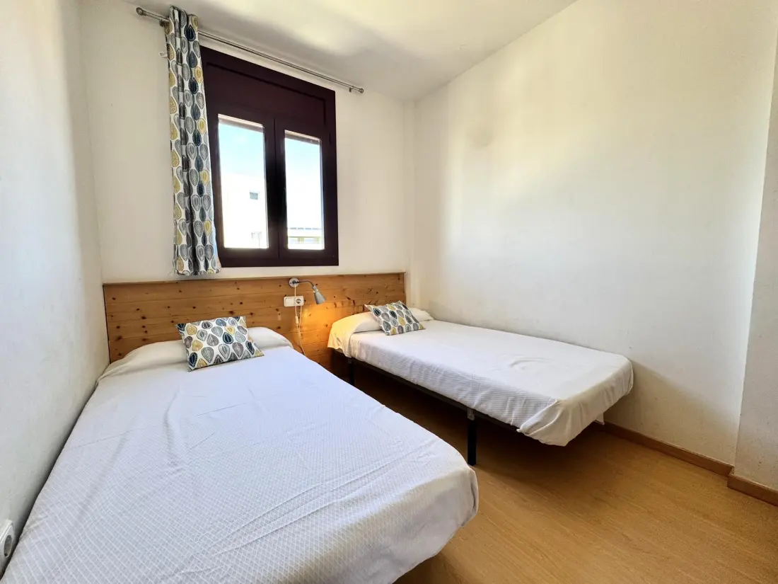 Location de Vacances Roses 1235