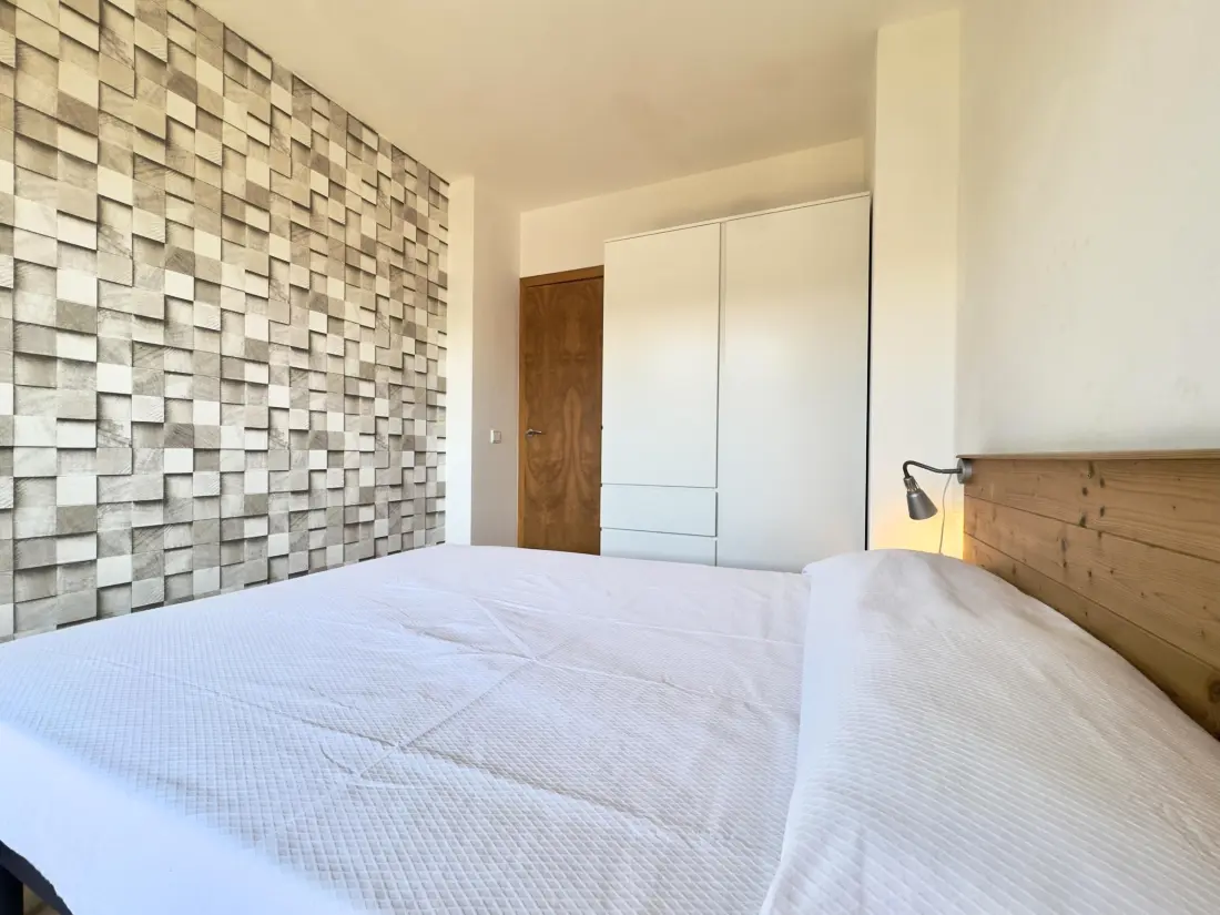 Location de Vacances Roses 1235