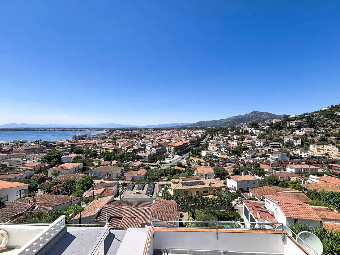 Location de Vacances Roses 1251