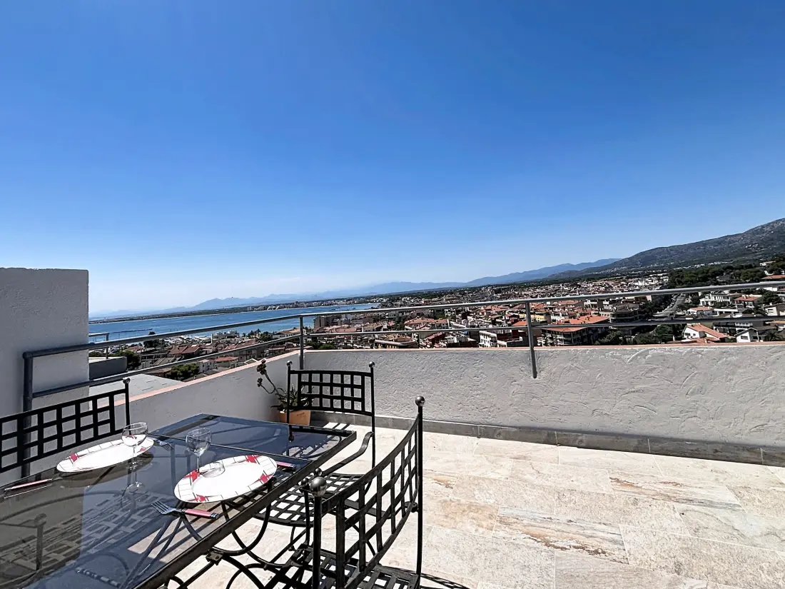 Location de Vacances Roses 1251