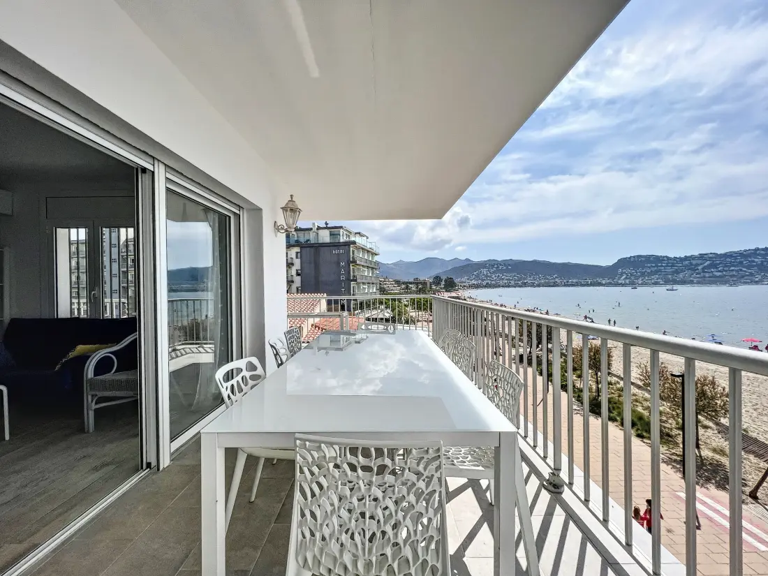 Location de Vacances Roses 1263