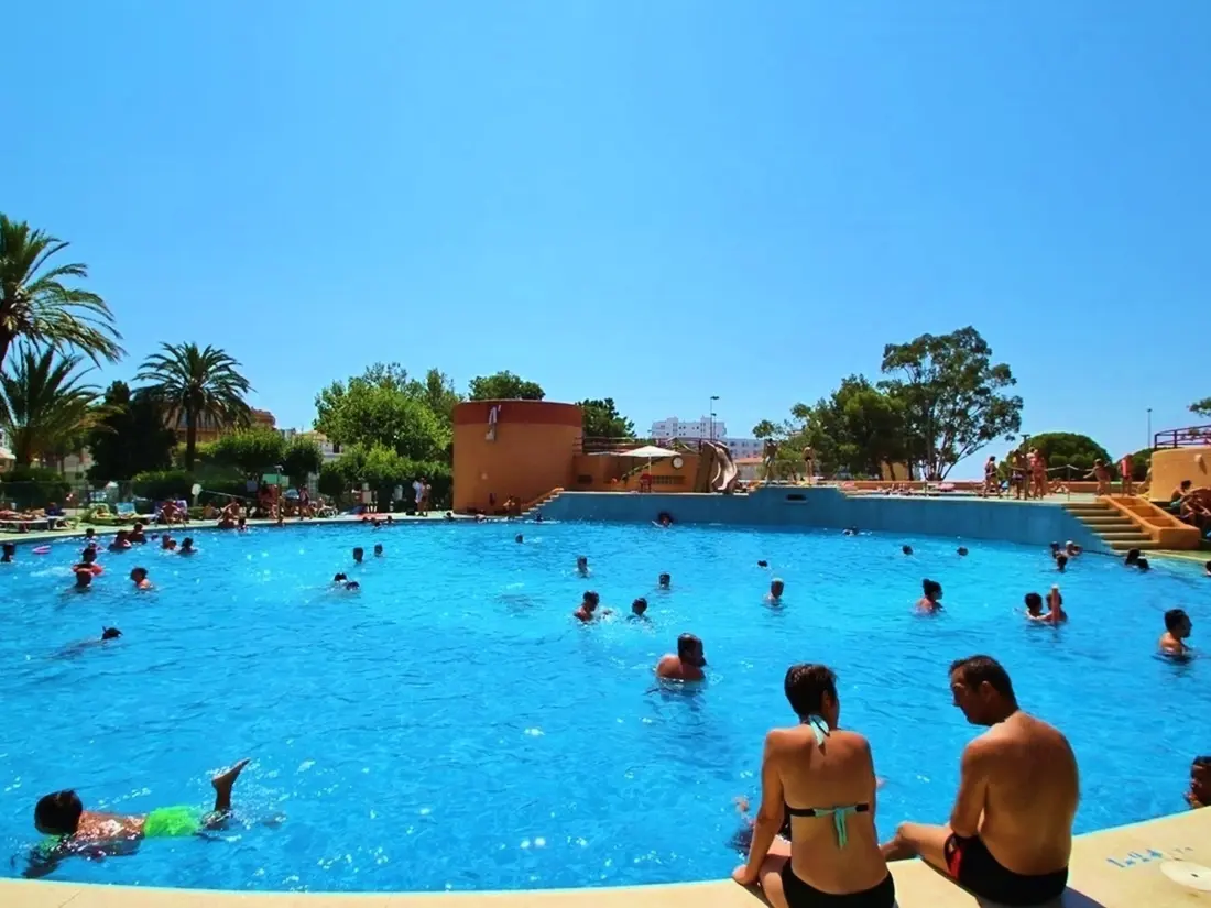 Location de Vacances Roses 1267
