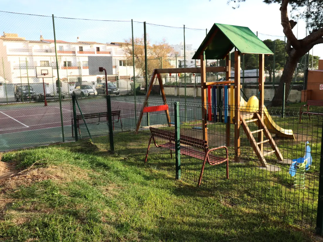 Location de Vacances Roses 1267