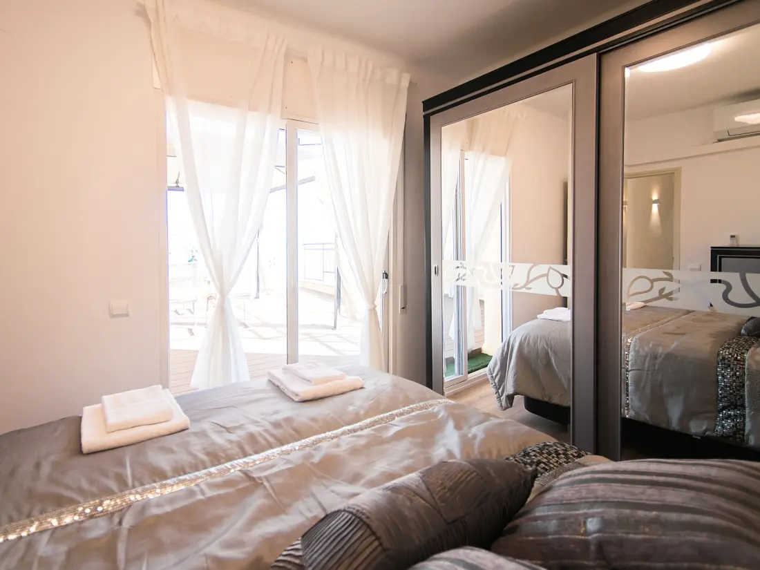 Location de Vacances Roses 1317